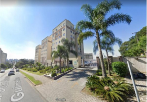Apto em Curitiba perto de tudo
